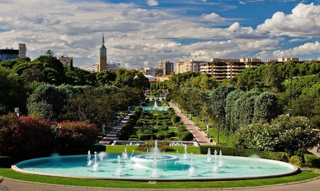 Pension Corona Zaragoza Exterior photo