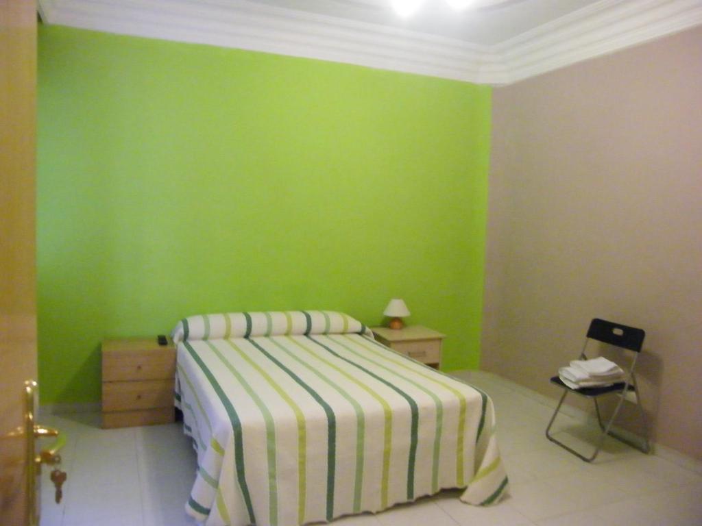 Pension Corona Zaragoza Room photo